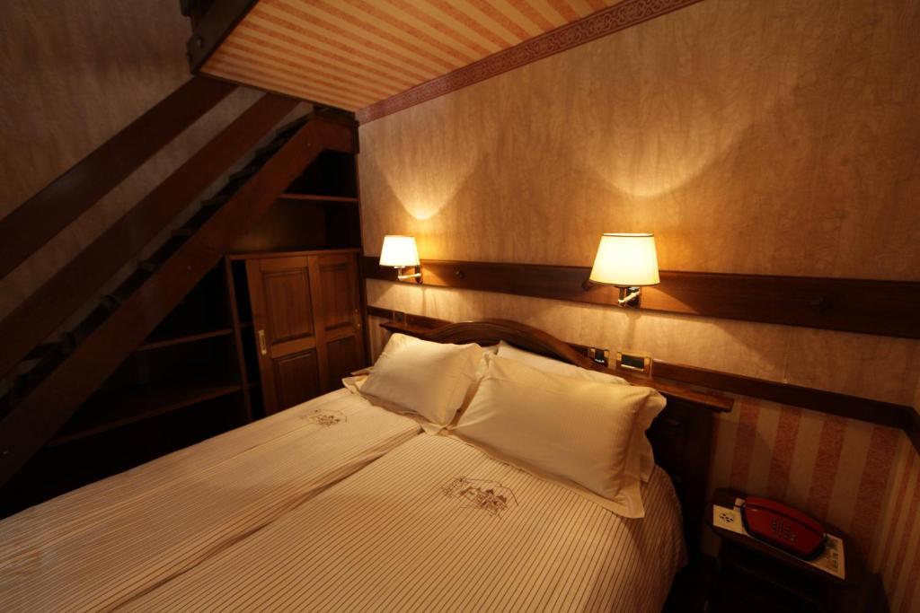 Hotel Petit Prince Antagnod Værelse billede